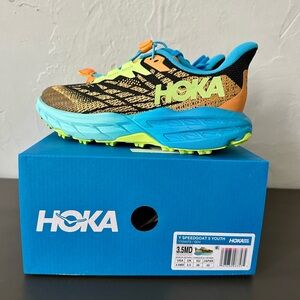 Hoka Speedgoat 5 Youth size 3.5